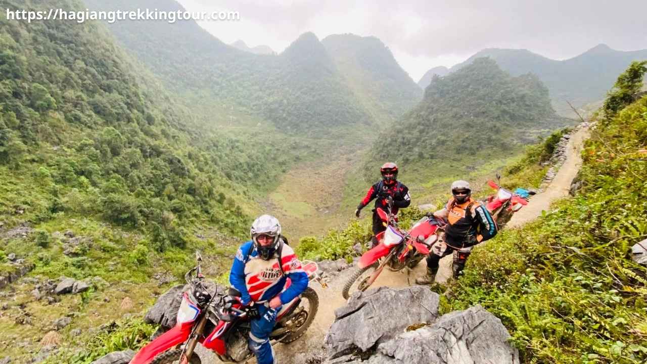 Meo Vac Ha Giang motorbike loop Sunday market ethnic minority valley